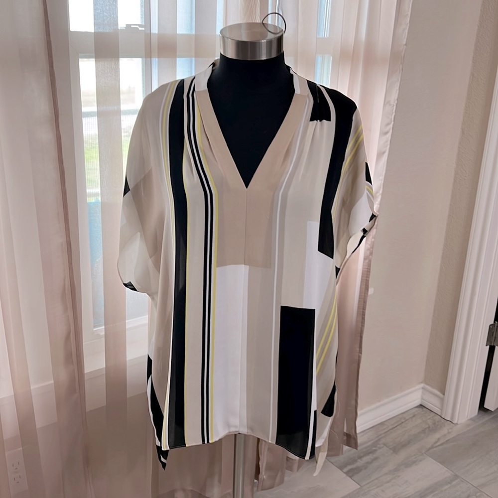 Chicos SS Top with Back Pleats
